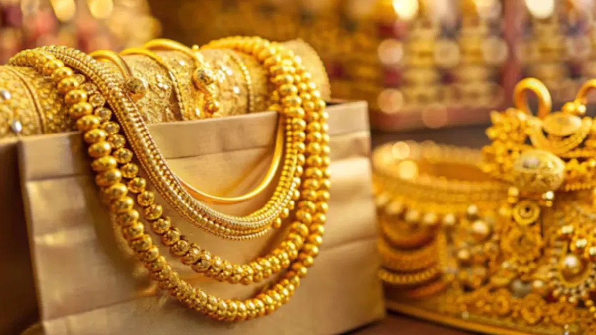 Gold Prices Fall